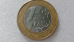 Moeda de 1 Real 2002 Anel Aço Inox Banhado de Bronze e Núcleo Aço Inox Reverso Horizontal à Esquerda MA 03 - comprar online