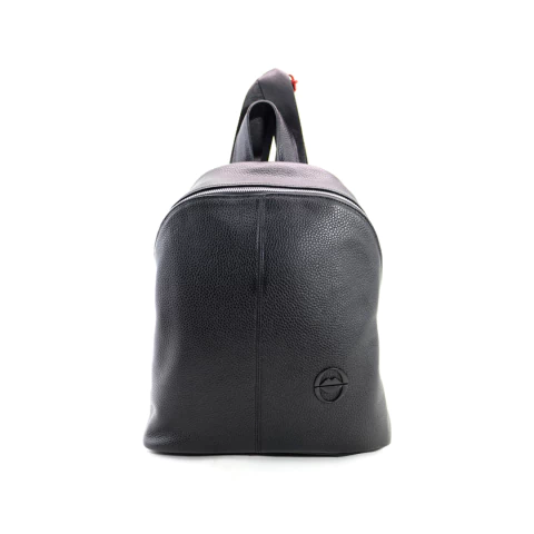 Mochila Jackie Oreiro Love Modelo O1039 100% Cuero Negra - comprar online