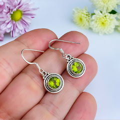 Imagem do Brincos de prata 925 com pedra natural peridoto (B2159)