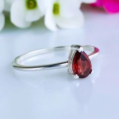 Anel de prata 925 com pedra natural granada (A2867) - comprar online