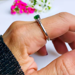 Anel de prata 925 com pedra natural ágata verde e marcassita (A2860) na internet