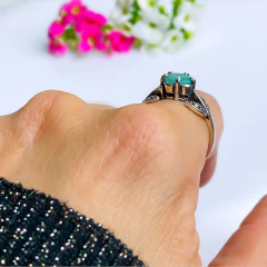 Anel de prata 925 com pedra natural esmeralda e marcassita (A2856) - loja online