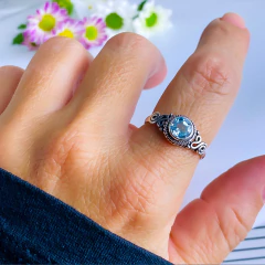 Anel de prata 925 com pedra natural topázio azul (A2449) - PRATAdaPEDRA
