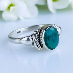 Anel de prata 925 com pedra natural esmeralda (A2882) - comprar online