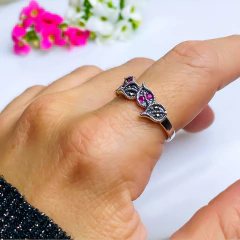 Anel de prata 925 com zircônias vermelhas e marcassitas (A2853) - comprar online