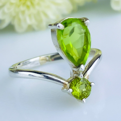 Anel de prata 925 com pedra natural peridoto (A2355) - comprar online