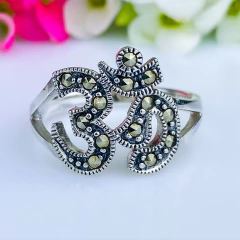 Anel ON de prata 925 com marcassitas (A2853)