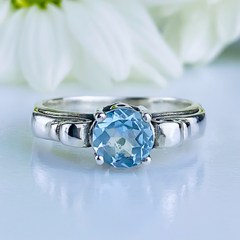 Anel de prata 925 com pedra natural topázio azul (A2267)
