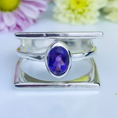 Anel de prata 925 com pedra natural ametista (A2359)