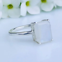 Anel de prata 925 com pedra da lua natural (A2932) na internet