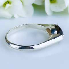 Anel de prata 925 com pedra natural quartzo fumê (A2884) na internet