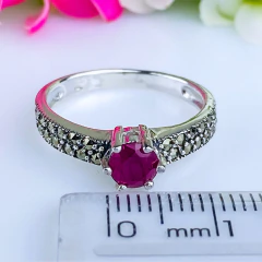 Imagem do Anel de prata 925 com pedra natural ágata vermelha e marcassita (A2861)