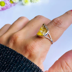 Anel de prata 925 com pedra bruta natural citrino (A2372) - comprar online
