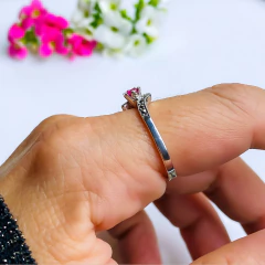 Anel de prata 925 com pedra natural ágata vermelha e marcassita (A2858) na internet