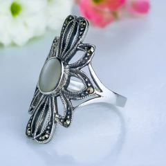 Anel de prata 925 madrepérola e marcassitas (A1754) - PRATAdaPEDRA