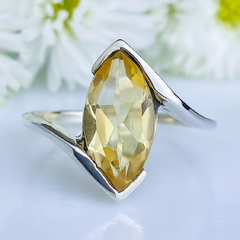 Anel de prata 925 com pedra natural citrino (A2577)
