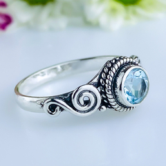 Anel de prata 925 com pedra natural topázio azul (A2458) - comprar online