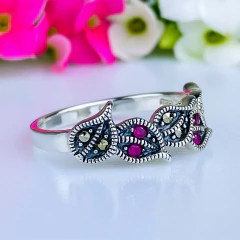 Anel de prata 925 com zircônias vermelhas e marcassitas (A2853) - comprar online