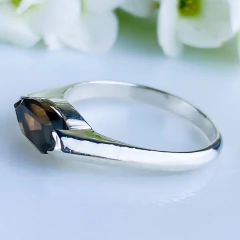 Anel de prata 925 com pedra natural quartzo fumê (A2884) - PRATAdaPEDRA