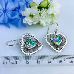 Imagem do Brincos de prata 925 coração com abalone (B2316)