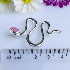Pingente de prata 925 cobra com pedra natural quartzo rosa (P902) - loja online