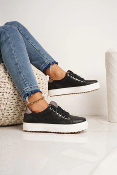 ALESSIO CUERO en internet