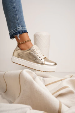 ALESSIO CUERO - Piecitos de angel