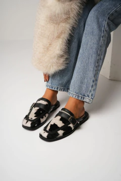 DIOSA CUERO en internet