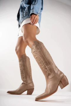 DAKOT CUERO - Piecitos de angel