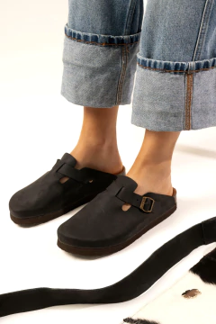 MONET CUERO - Piecitos de angel