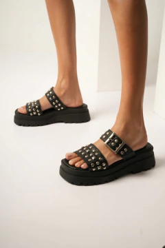 CLEO CUERO en internet