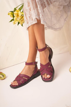 EMA CUERO 2X1 - Piecitos de angel