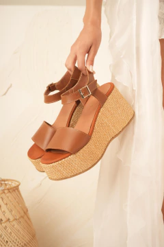 BETIANA RAFIA - Piecitos de angel