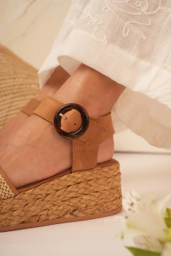 BUZIOS CUERO en internet