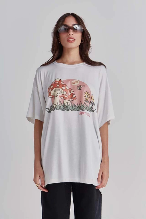 Camiseta Anticool Mushrooms Branco - comprar online