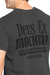 Camiseta Deus Partisan Cinza