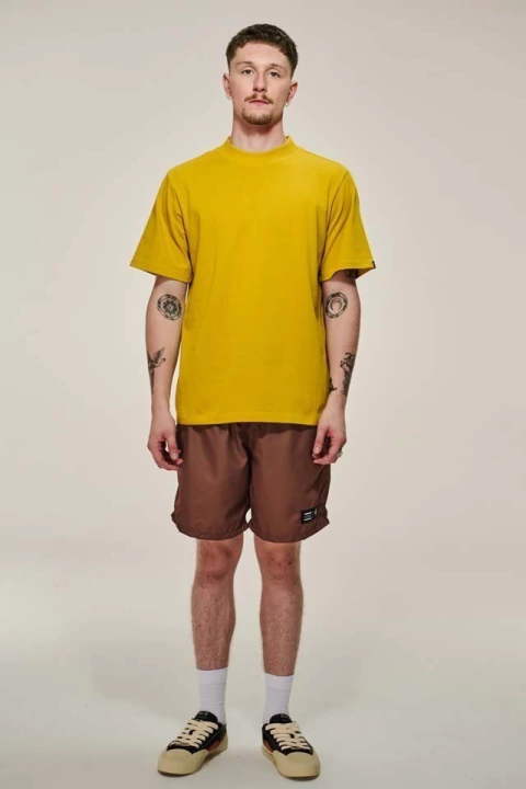 Camiseta Nephew Clássica Goluda Mostarda - comprar online