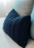 Almofada de Tricot Azul Marinho Retangular - Cazachic | Almofadas Exclusivas