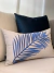 Almofada Folhas Azul Retangular - loja online