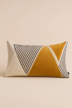 Almofada Boho em Linho Offwhite Bordado Caramelo Retangular - comprar online