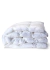 Conjunto de travesseiros brancos empilhados, ideal para cama de casal, com toque de pluma e fibras siliconadas.