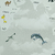 Mais detalhes do Papel de Parede Mapa Mundi Infantil Cinza Claro - Coleção Yoyo 2 Kantai 203902 | 10 metros | Cola Grátis - Ciça Braga