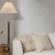 Ambiente decorado com o Papel de Parede Linho Cinza Leve Brilho - Coleção Texture III 3049 | 10 metros | Cola Grátis - Ciça Braga