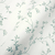 Efeito do Papel de Parede Floral Arabesco Verde Acinzentado e Branco - 10 metros | 811018 - Coleção Fragrant Roses - Ciça Braga