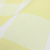 Detalhes da estampa do Papel de Parede Xadrez Vichy Amarelo - Estampa Grande - Coleção Doce Estilo 81819 | 10 metros | Cola Grátis - Ciça Braga
