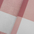 Mais detalhes da estampa do Papel de Parede Xadrez Vichy Rosa Marsala - Estampa Grande - Coleção Doce Estilo 81970 | 10 metros | Cola Grátis - Ciça Braga