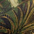 Detalhes da estampa do Papel de Parede Folhagem e Garças Verde Escuro e Marrom - Coleção Flora 84759 | 10 metros | Cola Grátis - Ciça Braga