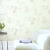 Quarto decorado por Papel de Parede Floral Off-White e Rosa Claro Brilho Prata leve Relevo Vinílico Lavável - Coleção Dolce Vita - 10 metros | 94483 - Ciça Braga