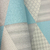 Outros detalhes do Papel de Parede Triângulos Azul e Cinza - Coleção Grace 4 400002 - Kantai | 10 metros | Cola Grátis - Ciça Braga