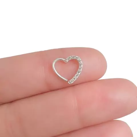 Piercing para daith coração liso e cravejado, orelha esquerda